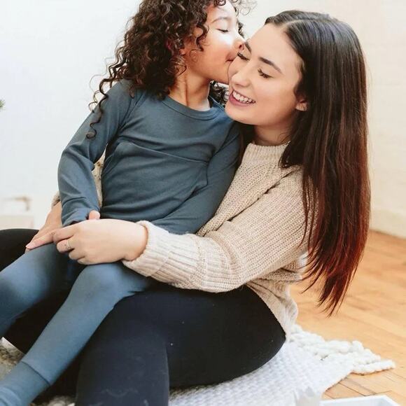 Goumi Kids Bamboo All Day Jogger Set Loungewear Pajamas Long Sleeve Blue 4T - Picture 6 of 8